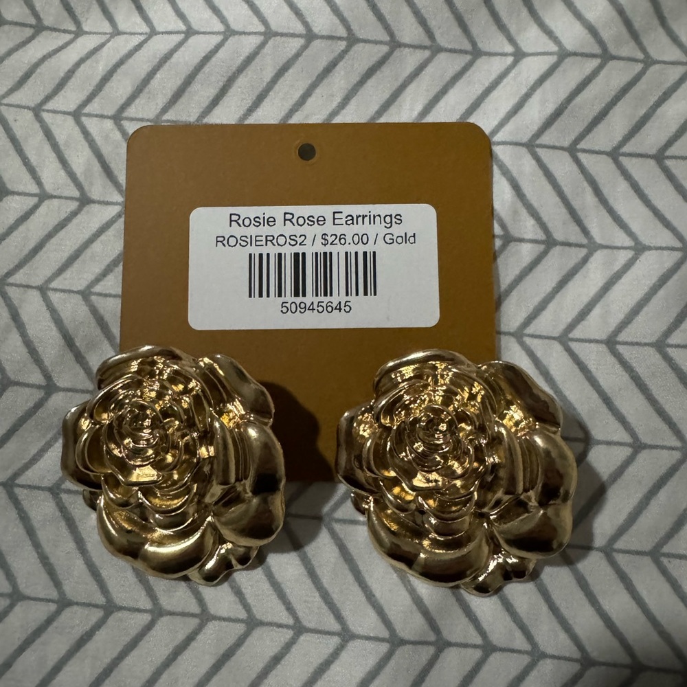 Gold Shiny Rose Clip On Earrings with Classic Design